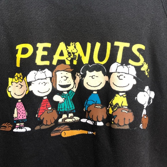 Peanuts M pull over sweatshirt NWT - Picture 2 of 4